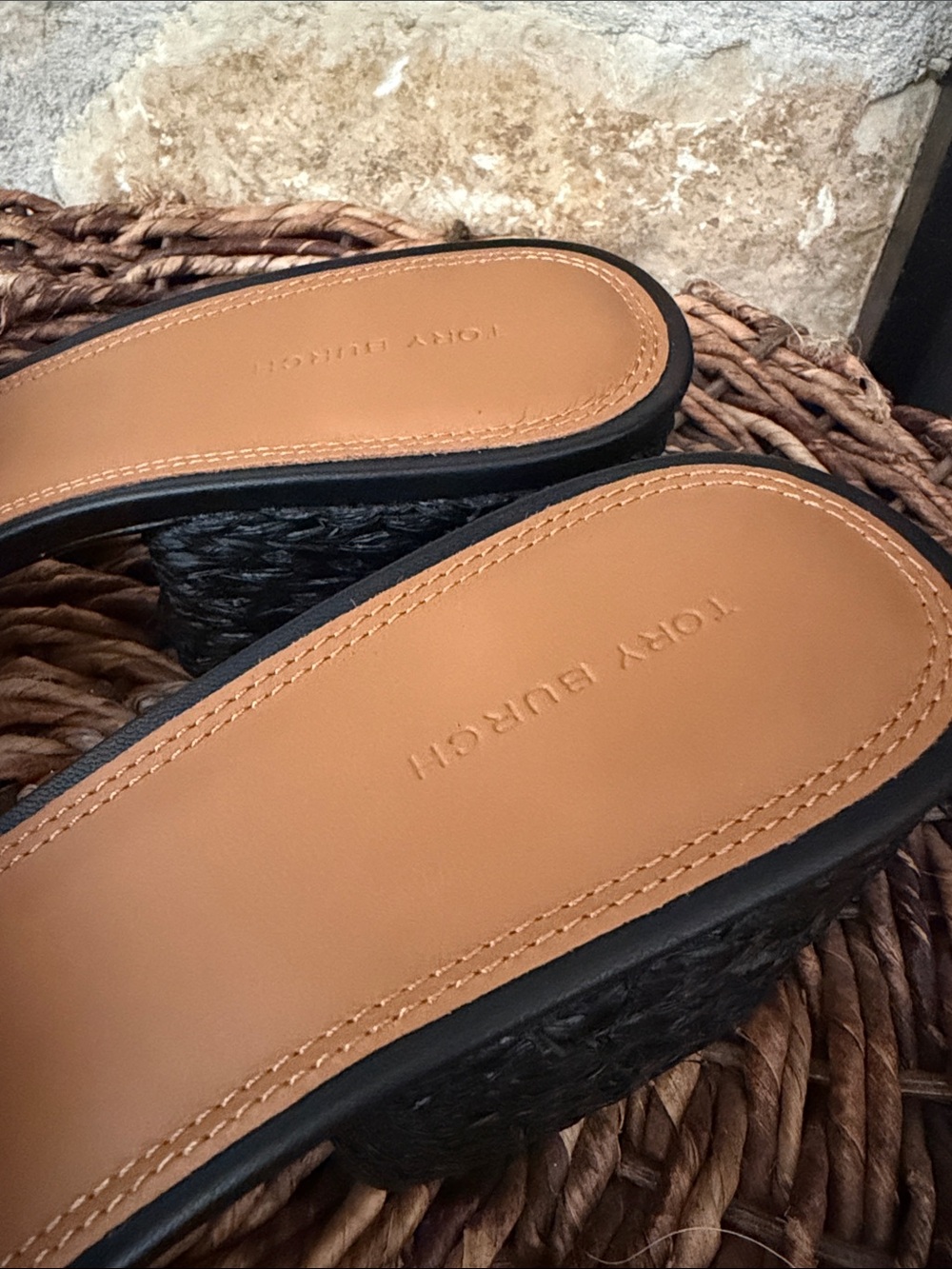 Tory Burch Black Sandals Straw Slides HEELED sz 10 - Picture 4 of 7